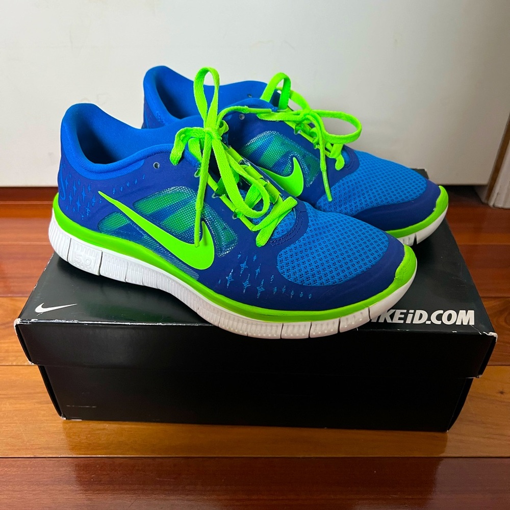 Women’s Nike Free Running Shoes